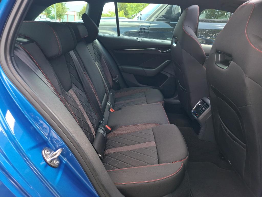 SKODA OCTAVIA COMBI 1.4 TSI PHEV iV 245 ch DSG6e RS 2021