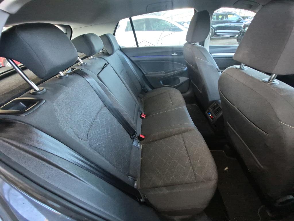 VOLKSWAGEN GOLF 2.0 TDI SCR 116 DSG7 Life Plus 2023