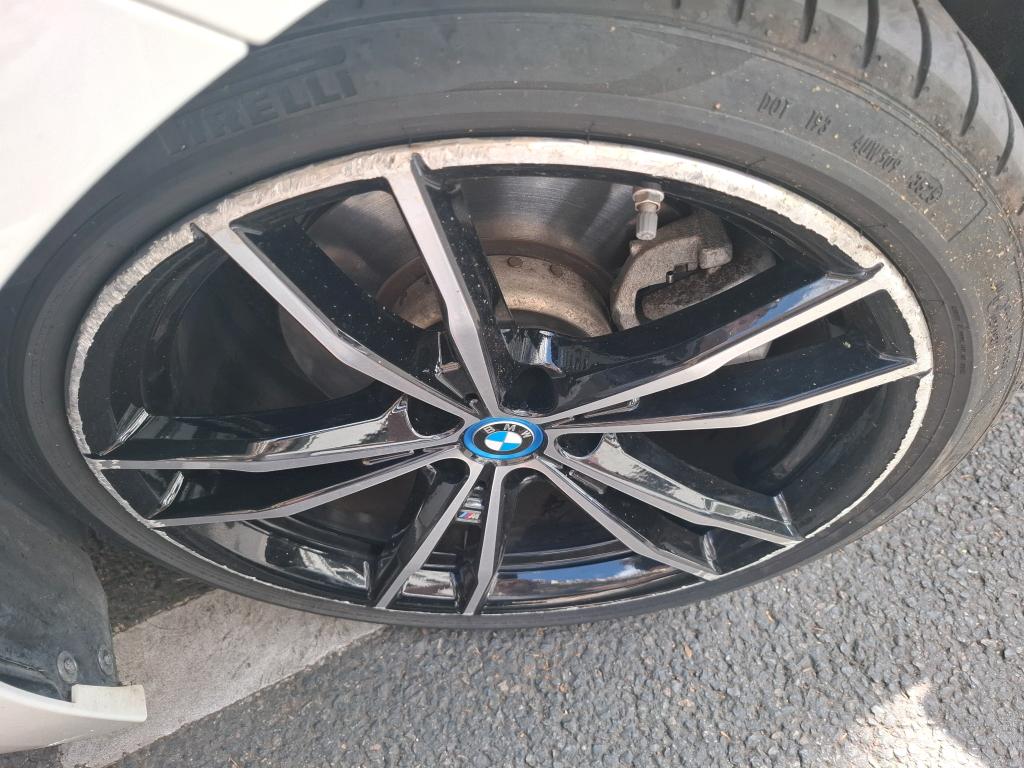 BMW SERIE 3 TOURING G21 LCI 330e xDrive 292 ch BVA8 M Sport 2023