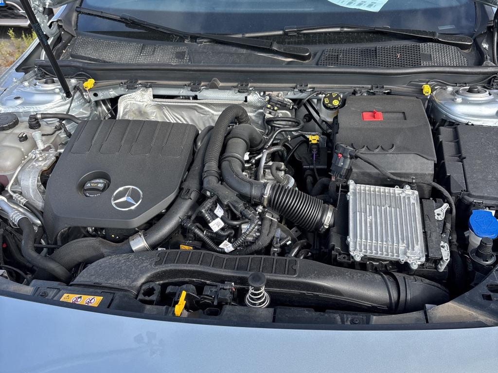 MERCEDES-BENZ MERCEDES CLASSE A 180 7G-DCT Progressive Line 2025