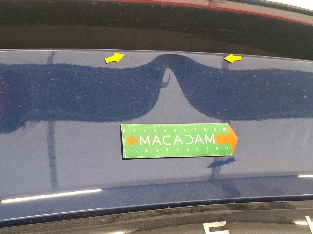 TESLA  2023