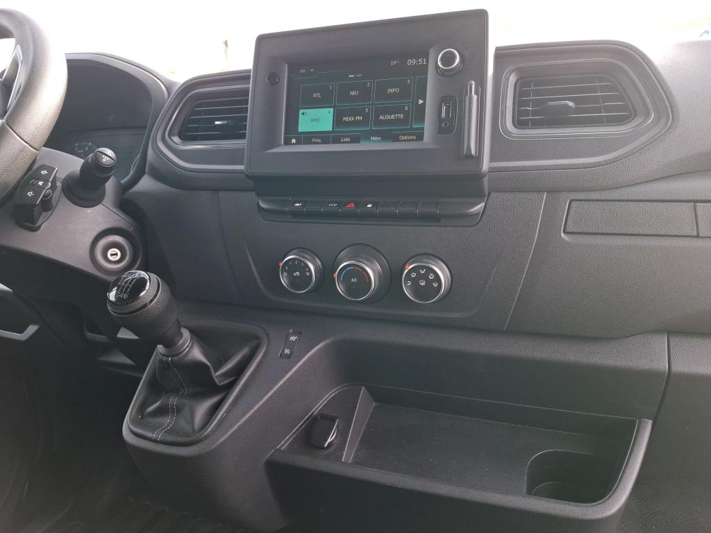 RENAULT MASTER FOURGON FGN TRAC F3300 L2H2 BLUE DCI 135 GRAND CONFORT 2022