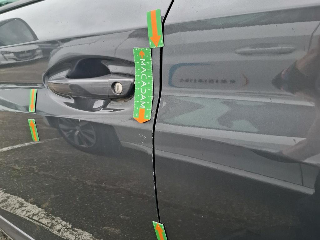 PEUGEOT 208 AFFAIRE BUSINESS R 2023
