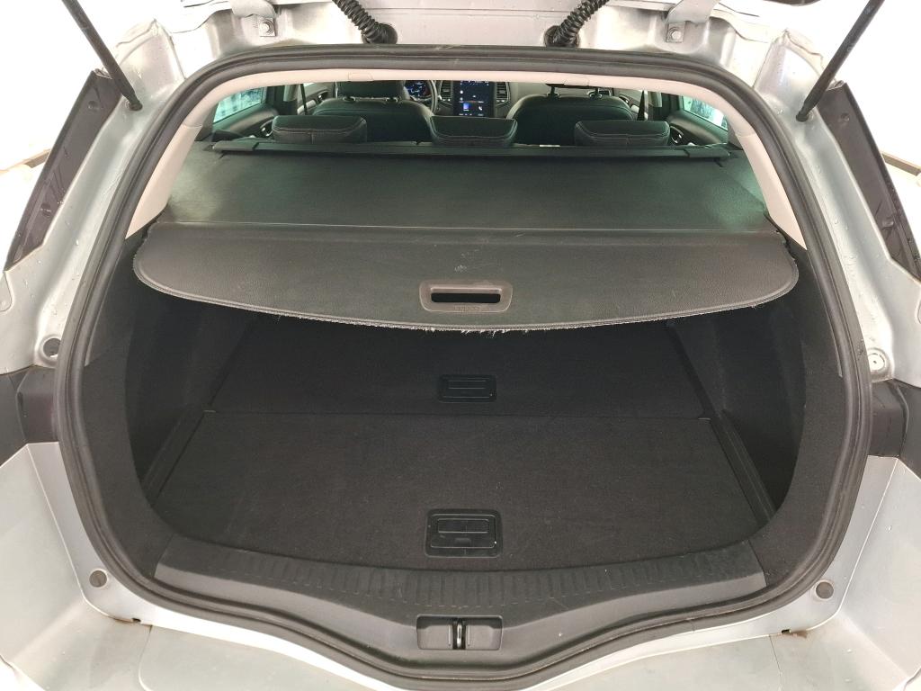 RENAULT MÉGANE MEGANE IV Estate TCe 140 EDC Techno 2023