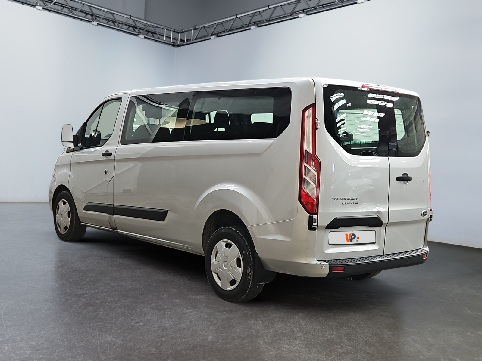 FORD TRANSIT Custom KOMBI 320 L2H1 2.0 EcoBlue 130 Trend Business 2023