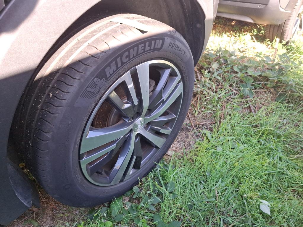 PEUGEOT 3008 Puretech 130ch S&S EAT8 Allure 2021