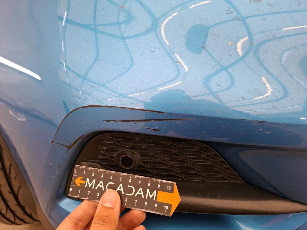 NISSAN  2019