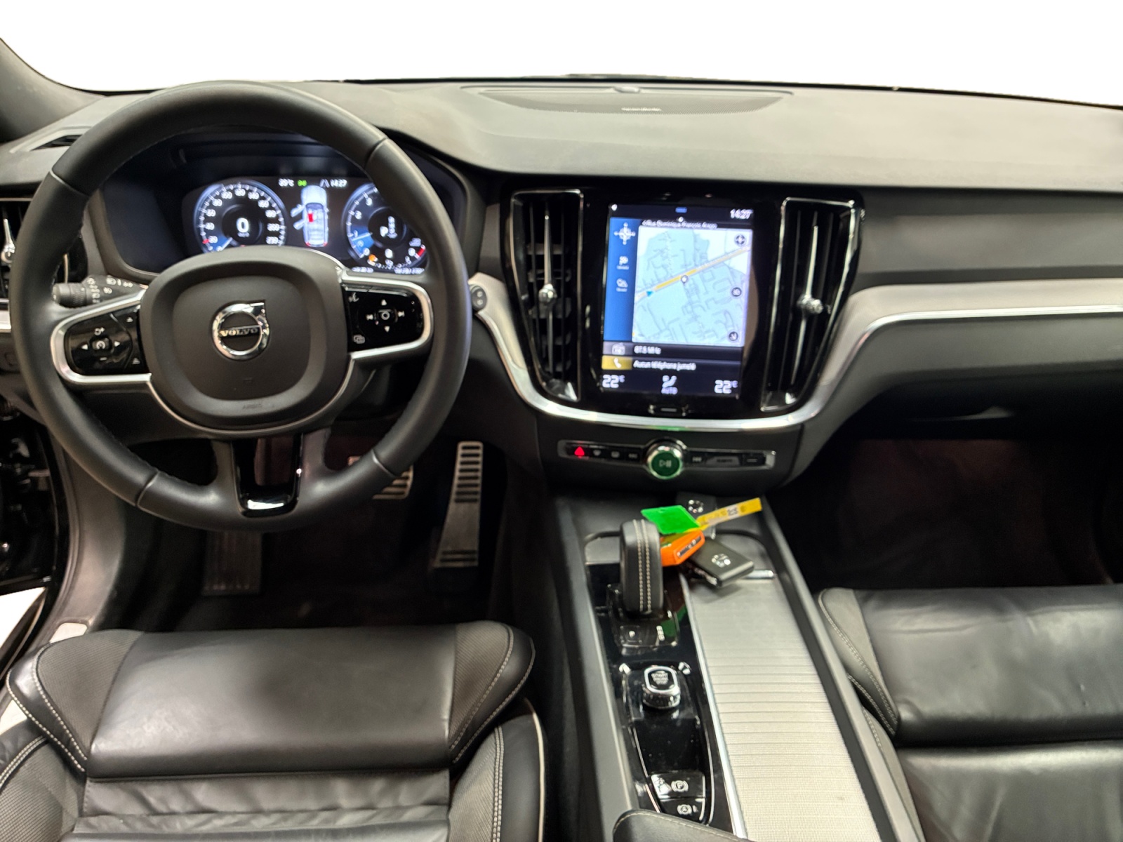 VOLVO V60 B3 163 ch Geartronic 8 R-Design 2021