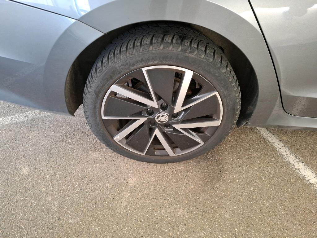 SKODA OCTAVIA COMBI 1.4 TSI PHEV iV 204 ch DSG6e Business 2022