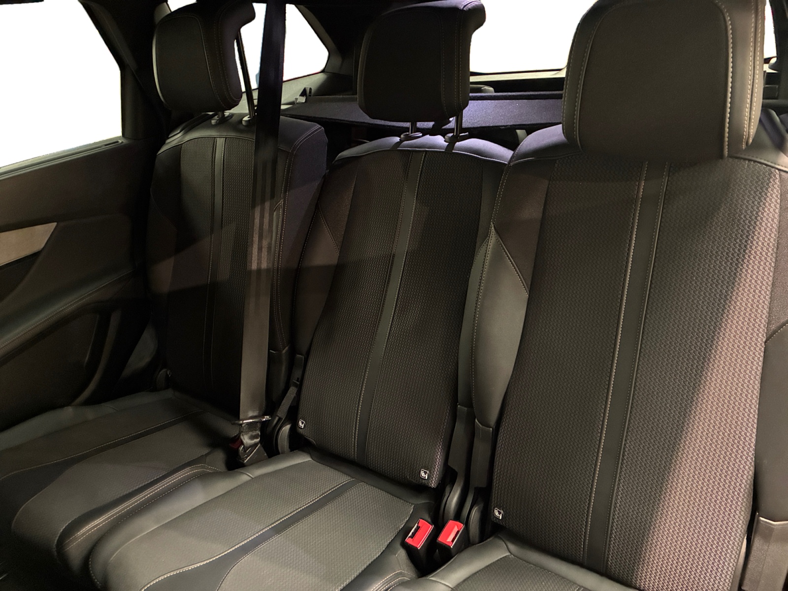 PEUGEOT 5008 BlueHDi 130ch S&S EAT8 Allure Pack 7 places 2024