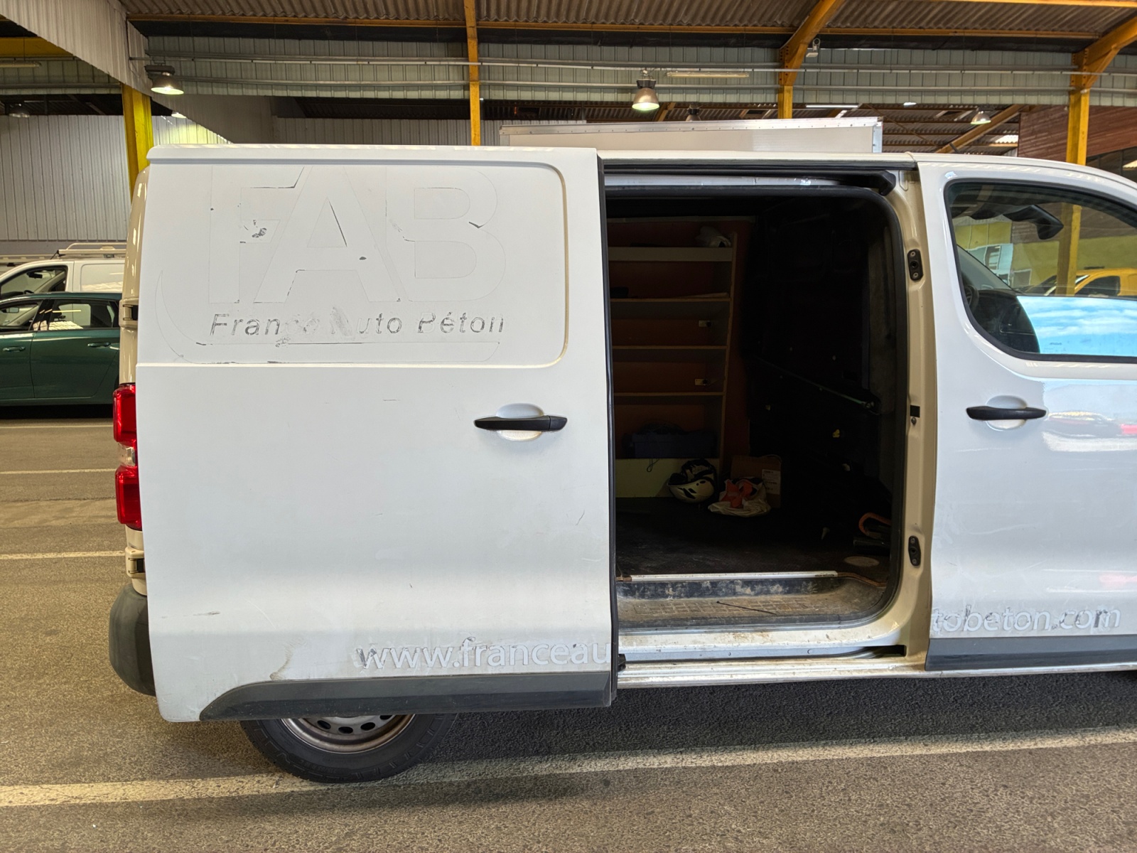 PEUGEOT Expert Asphalt Standard 1,5L B 2022