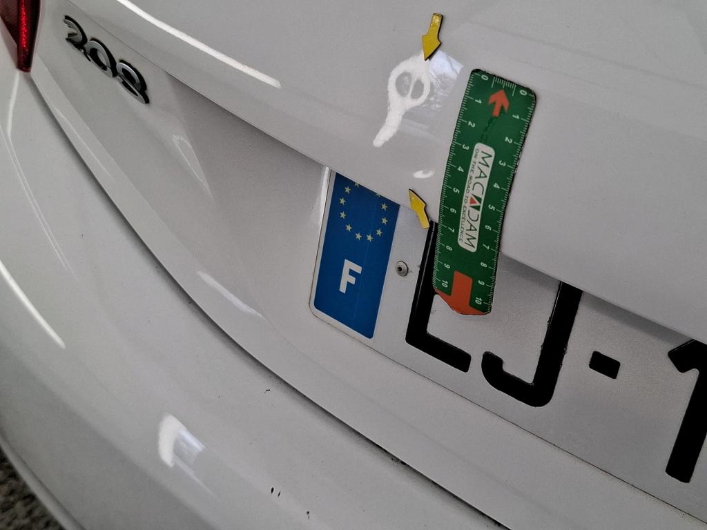 PEUGEOT 208 AFFAIRE 1.6 BLUEHDI 75 BVM5 PREMIUM 2017