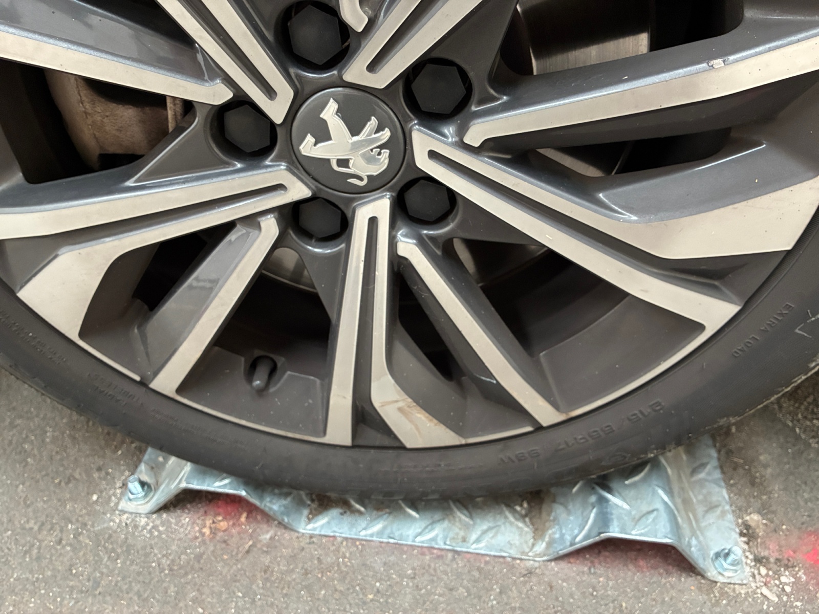 PEUGEOT 508 SW Hybrid 225 e-EAT8 Allure Pack 2021