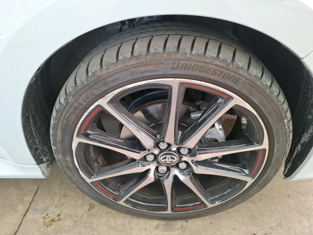 TOYOTA YARIS HYBRIDE 130h GR Sport 2025