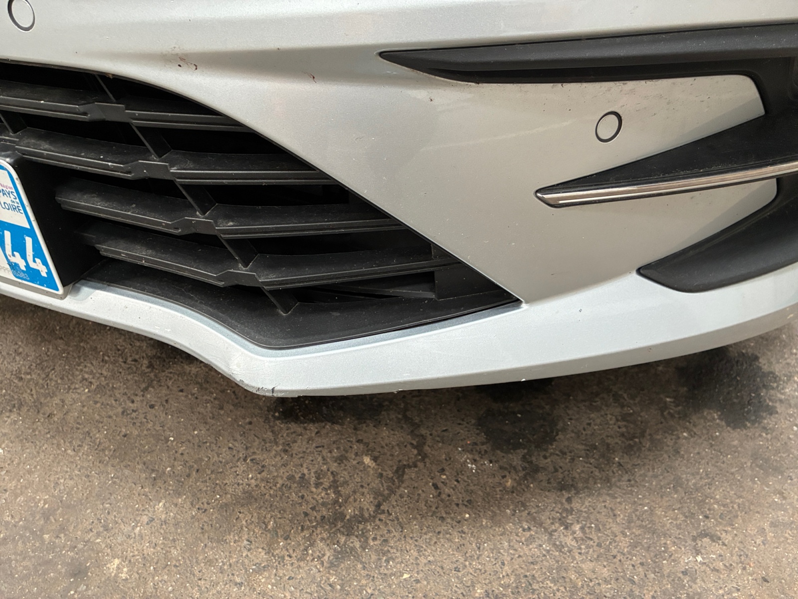 RENAULT Megane IV Berline Blue dCi 115 Evolution 2022