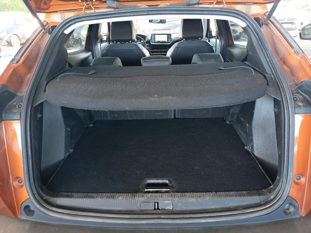 PEUGEOT 2008 BUSINESS PureTech 130 S&S EAT8 Allure 2021