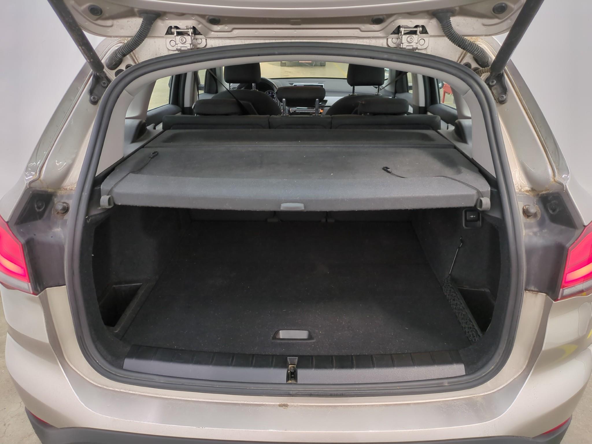 BMW X1 F48 LCI sDrive 16d 116 ch DKG7 Business Design 2021