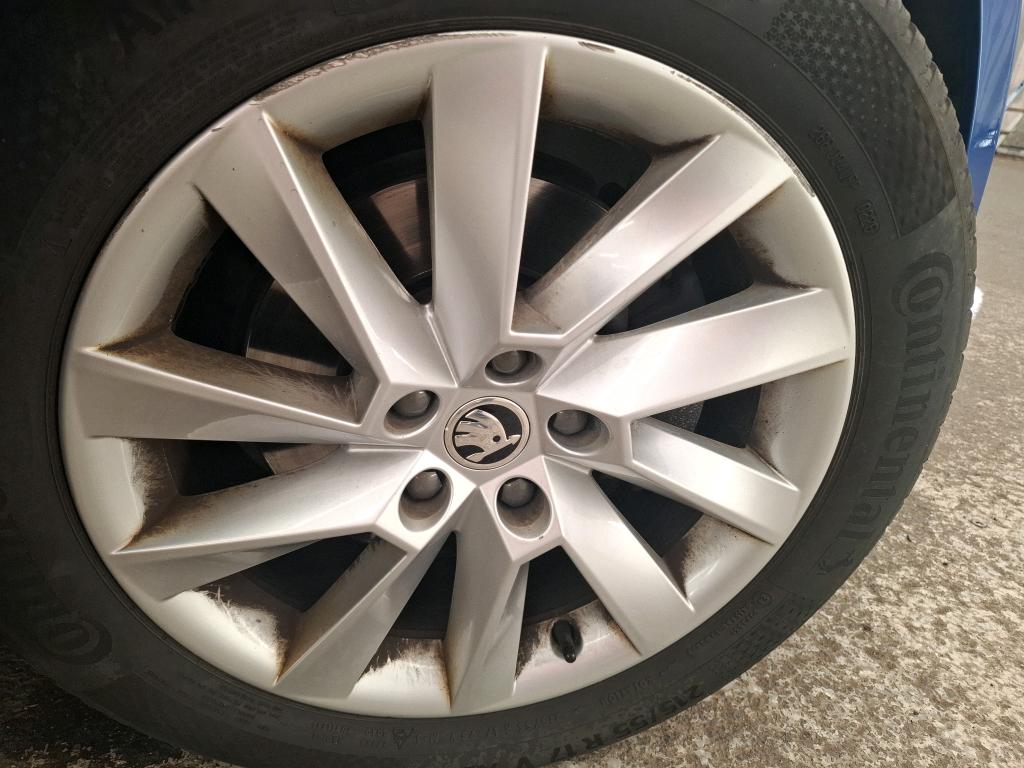 SKODA SUPERB COMBI 2.0 TDI 150 SCR DSG7 Business 2023