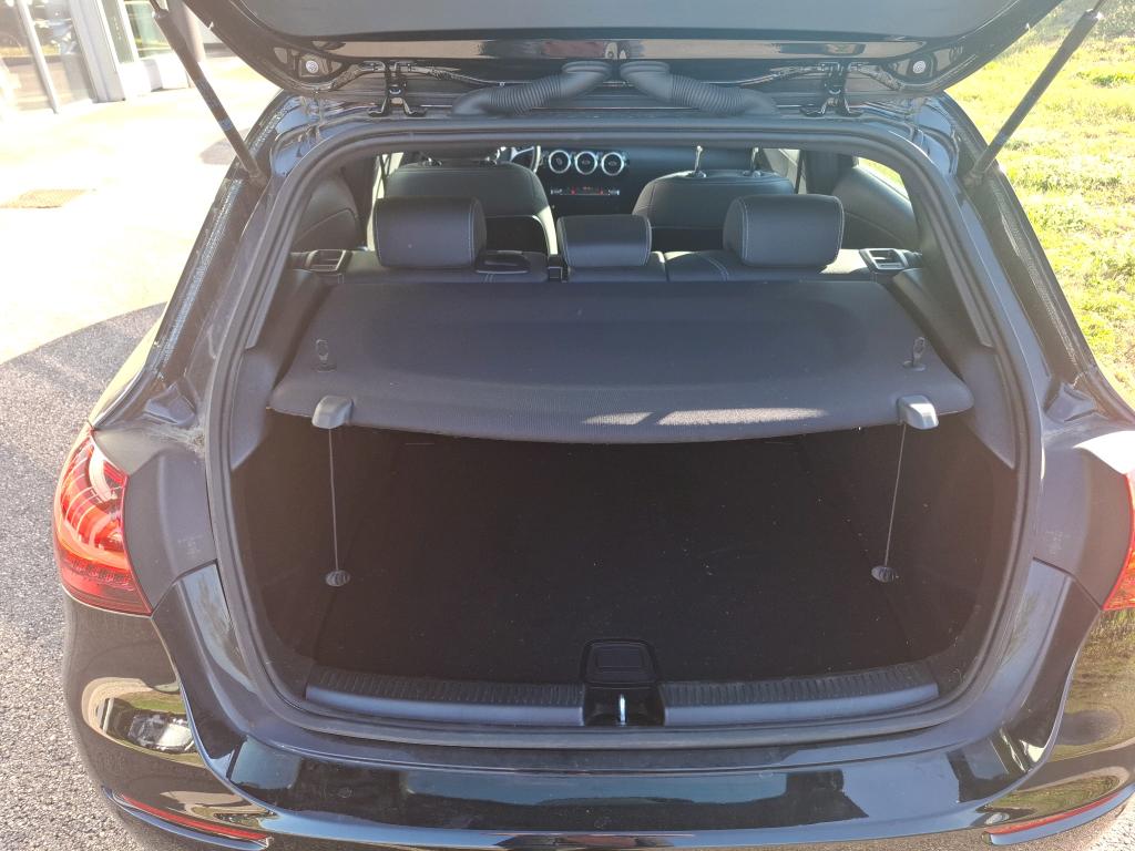 MERCEDES-BENZ CLASSE A 180 7G-DCT Progressive Line 2023