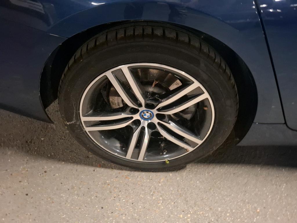 BMW SERIE 5 TOURING G31 LCI (05/2020-02/2024 530e TwinPower Turbo 292 ch BVA8 Lounge 2022