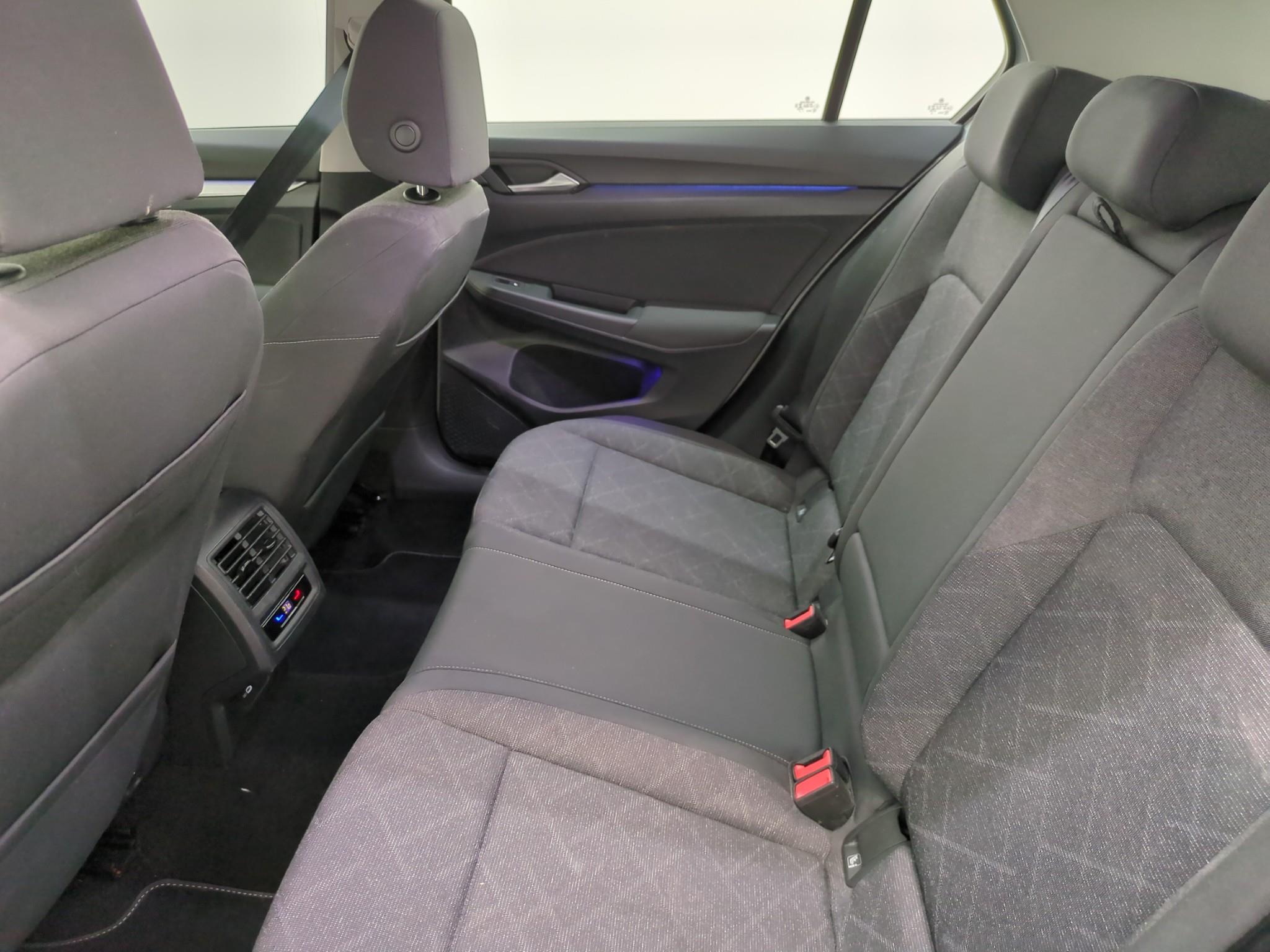 VOLKSWAGEN GOLF 1.0 eTSI OPF 110 DSG7 Life Business 2021