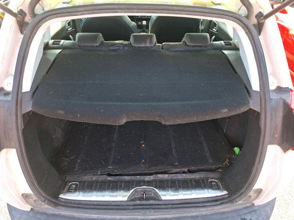 PEUGEOT 2008 1.6 e-HDi 115ch FAP BVM6 Allure 2014