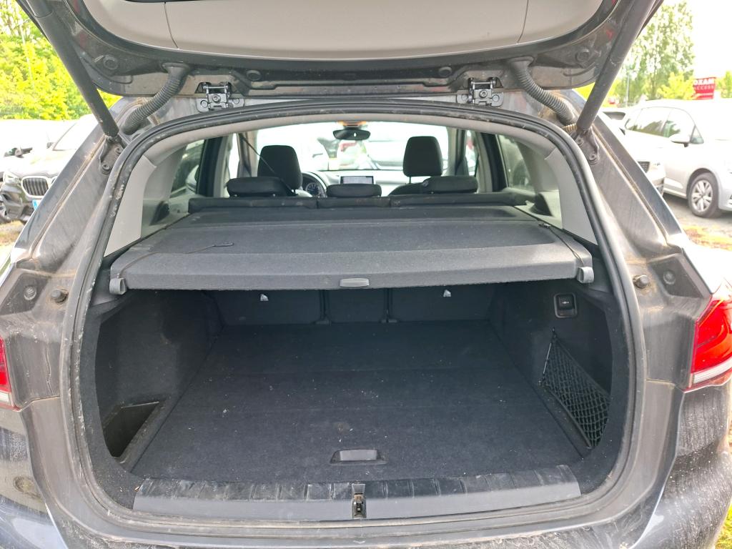 BMW X1. X1 F48 LCI sDrive 18i 140 ch DKG7 Business Design 2020