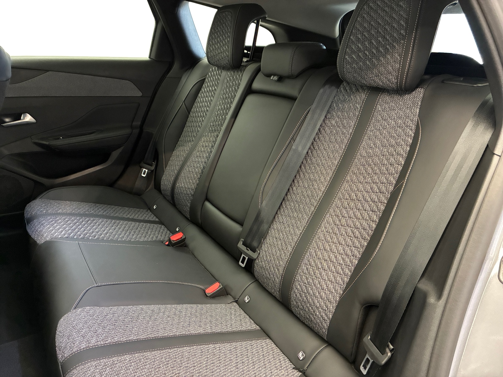 PEUGEOT 308 SW BlueHDi 130ch S&S EAT8 Allure 2026