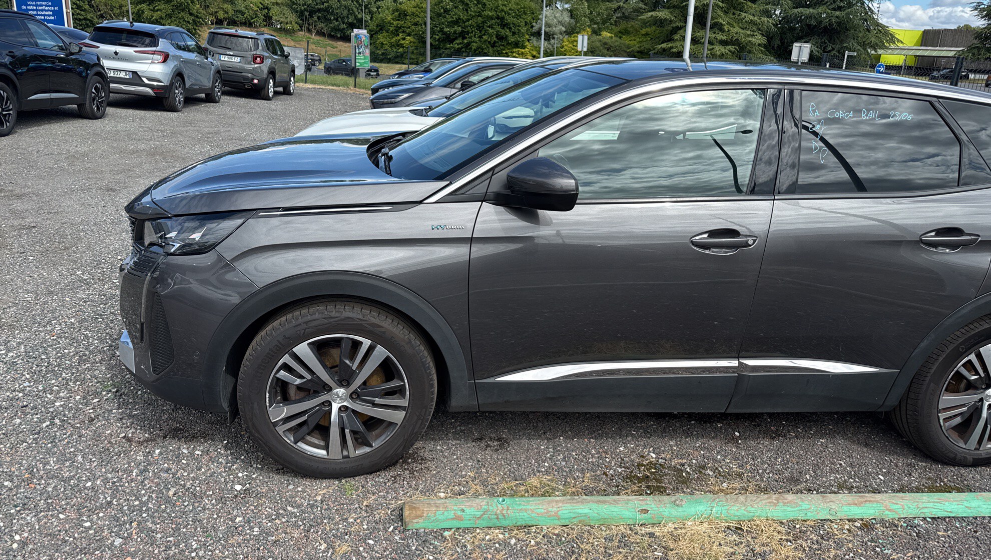 PEUGEOT 3008 Hybrid 225 e-EAT8 Allure 2021