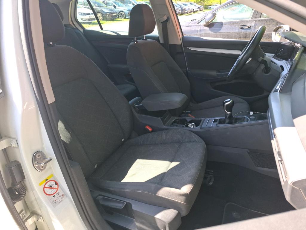 VOLKSWAGEN GOLF 2.0 TDI SCR 115 BVM6 Life Business 2021
