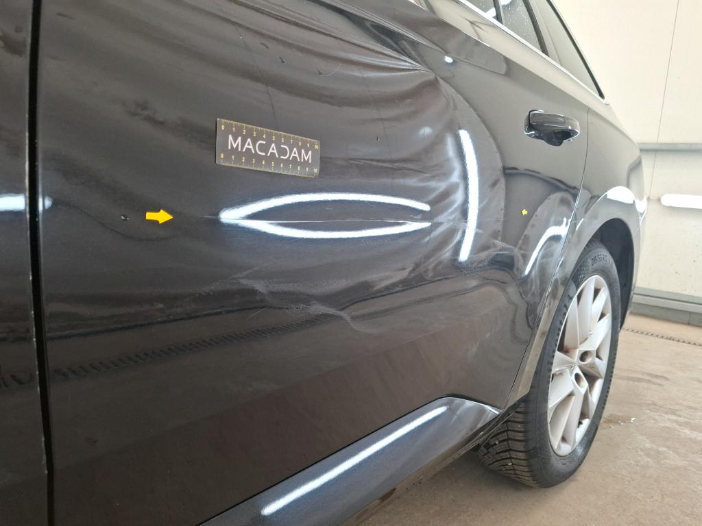 SKODA SUPERB COMBI 2.0 TDI 150 SCR DSG7 Business 2022