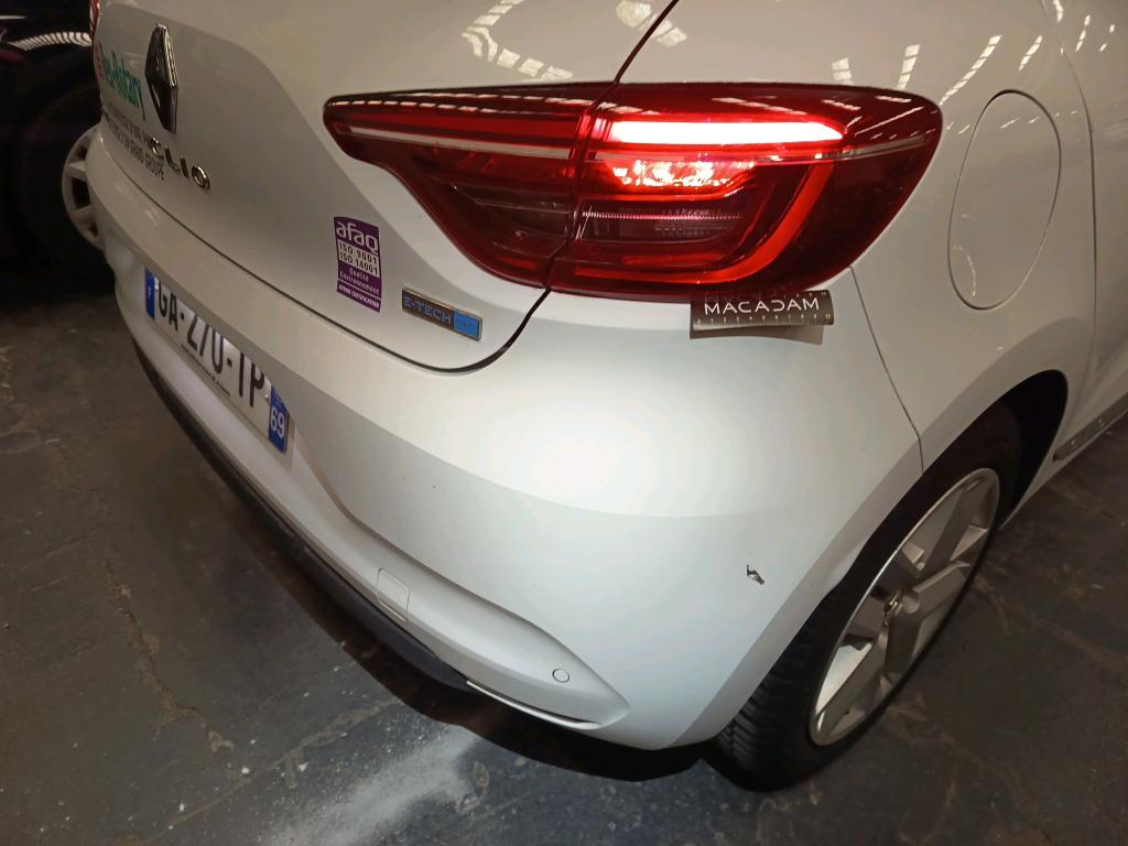 RENAULT CLIO V E-Tech 140 - 21 Business 2021