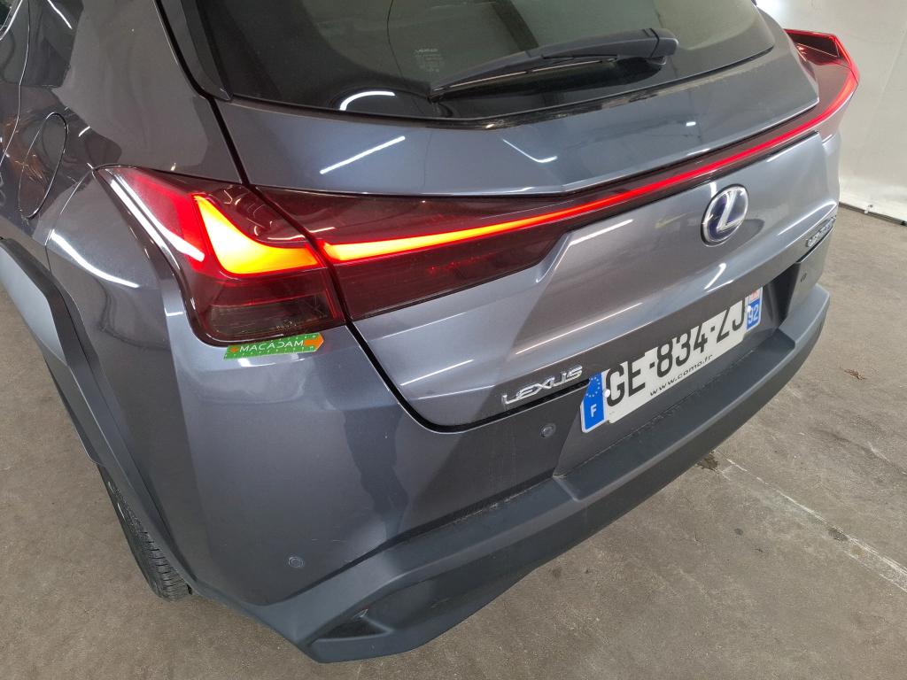 LEXUS  2022