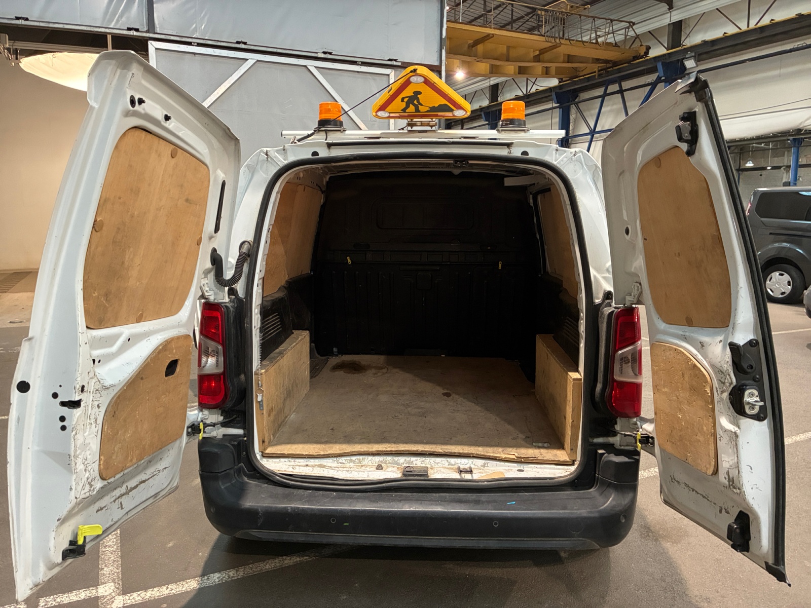 PEUGEOT PARTNER FOURGON STANDARD 650 KG BLUEHDI 100 S&S BVM6 PREMIUM 2022