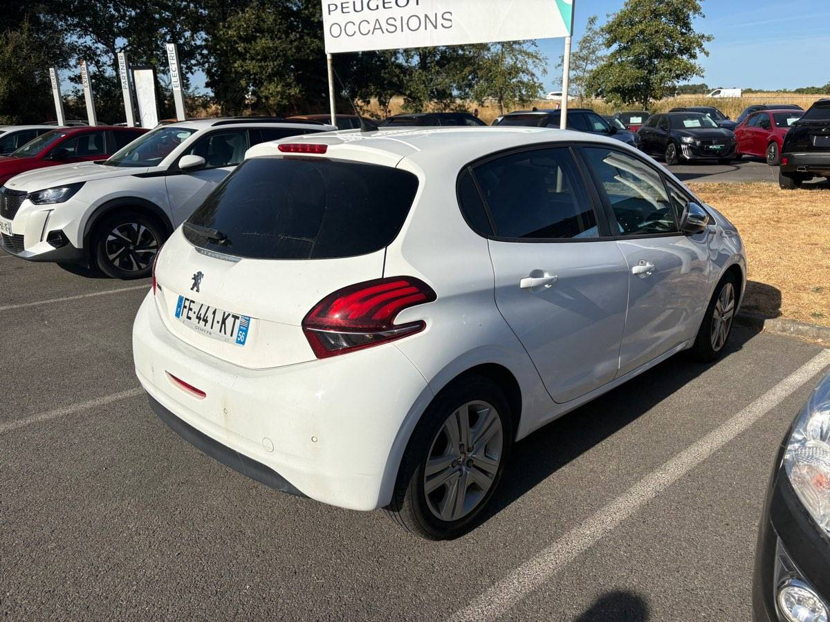 PEUGEOT 208 BlueHDi 100ch S&S BVM5 Signature Signature 2019