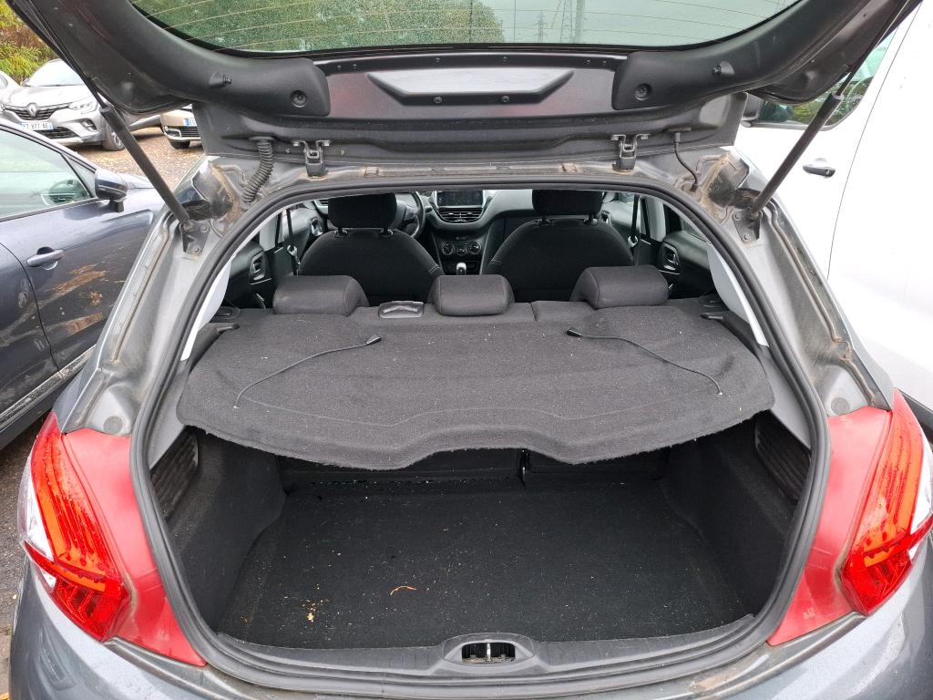PEUGEOT 208 1.2 PureTech 82ch BVM5 Active 2015