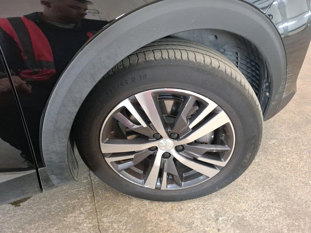 PEUGEOT 3008 Hybrid 225 e-EAT8 Active Pack 2023