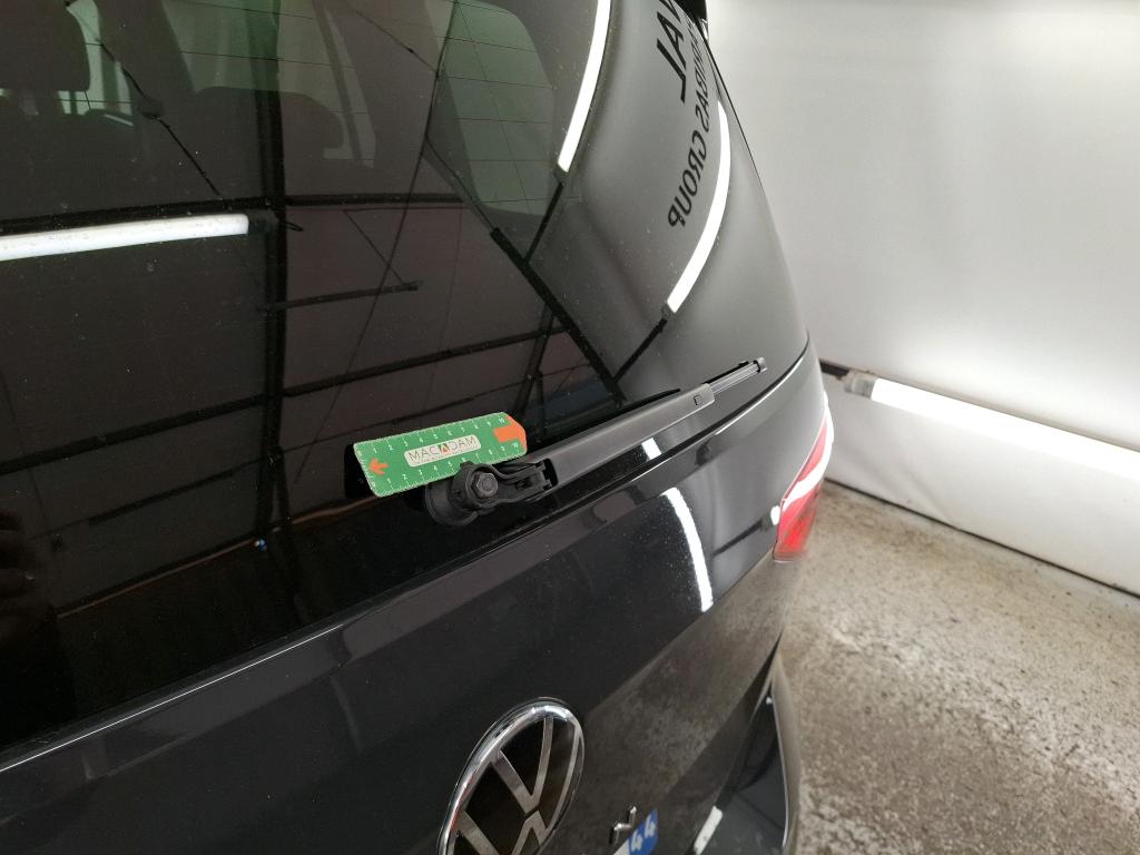 VOLKSWAGEN TOURAN 2.0 TDI 122 BVM6 5pl Life Plus 2024