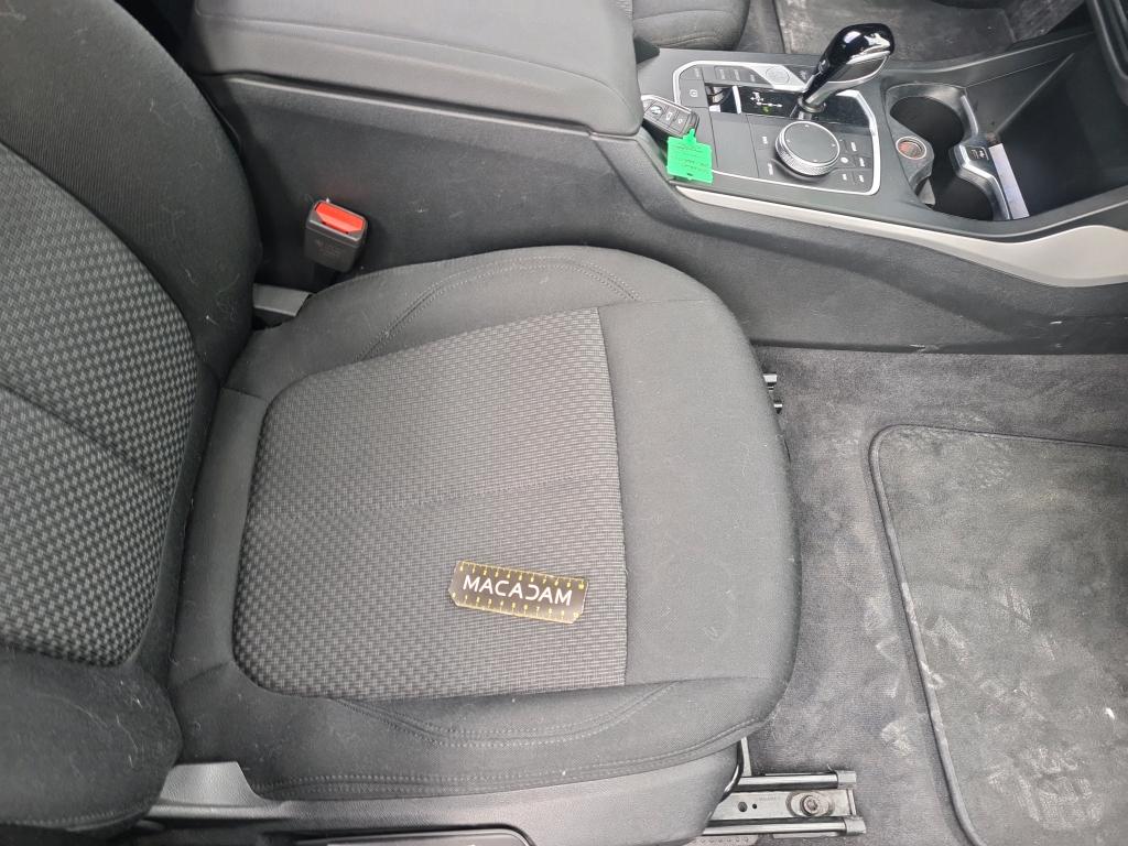 BMW SERIE 1 F40 118i 136 ch DKG7 Lounge 2022