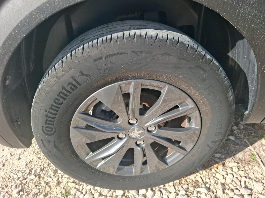 PEUGEOT 2008 PureTech 130 S&S EAT8 Active Pack 2022