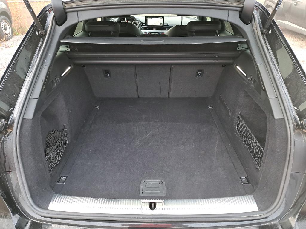 AUDI A4 AVANT 35 TFSI 150 S tronic 7 line 2022