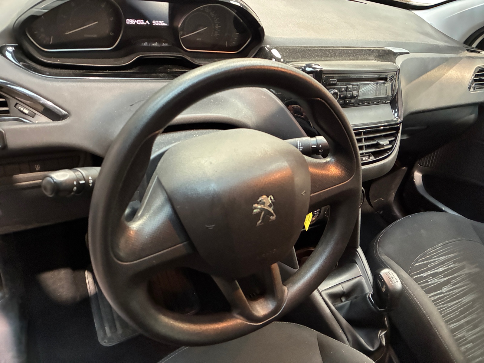 PEUGEOT 208 AFFAIRE 1.6 BLUEHDI 75 BVM5 PREMIUM 2018