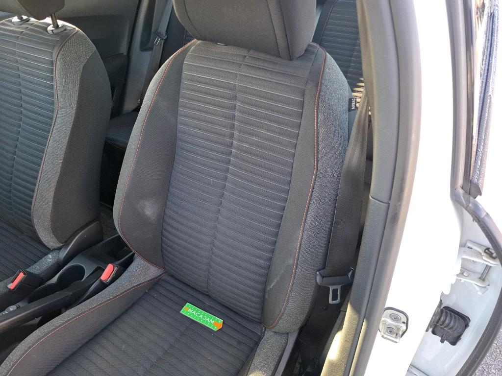 PEUGEOT 2008 BUSINESS BlueHDi 130 S&S EAT8 Active 2021