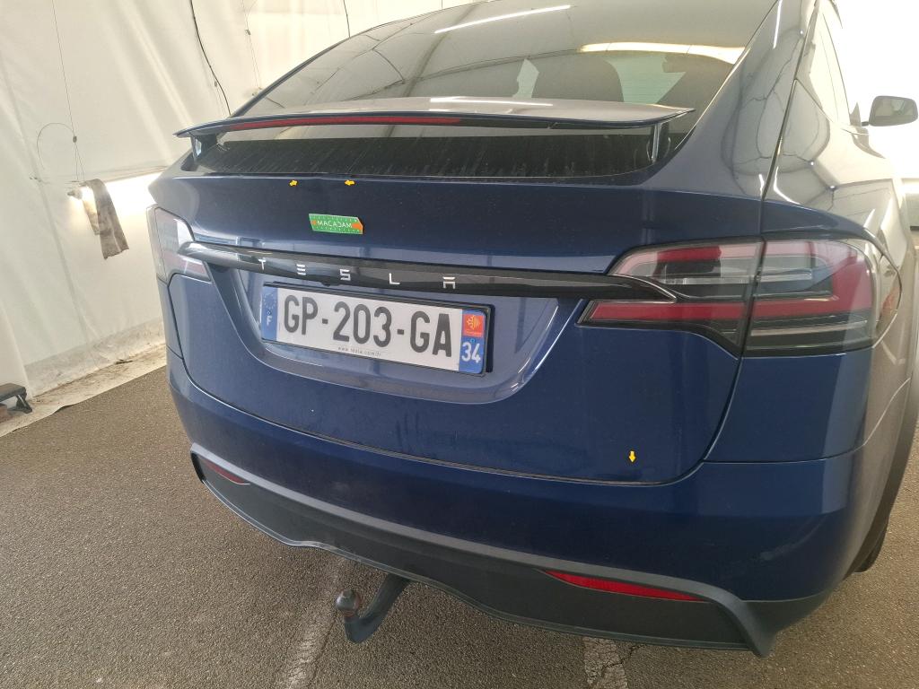 TESLA  2023