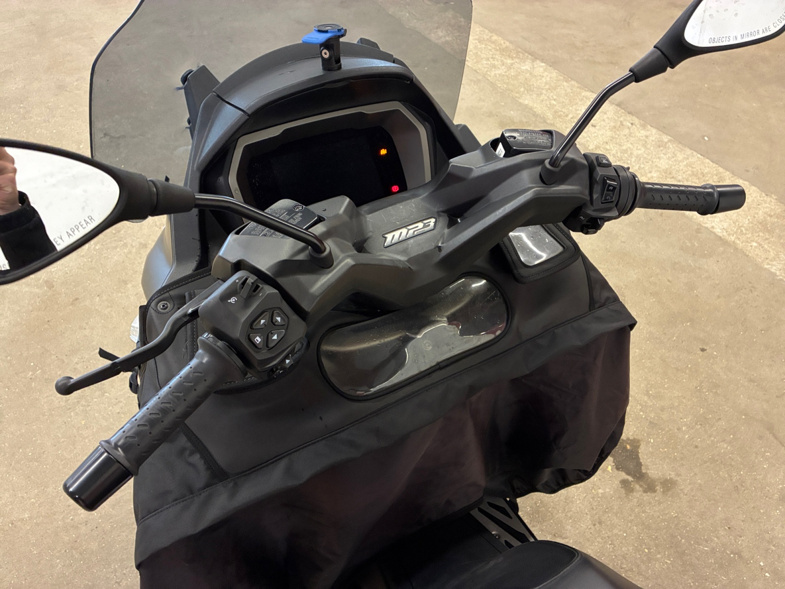 PIAGGIO MP3 530 HPE Exclusive 2024