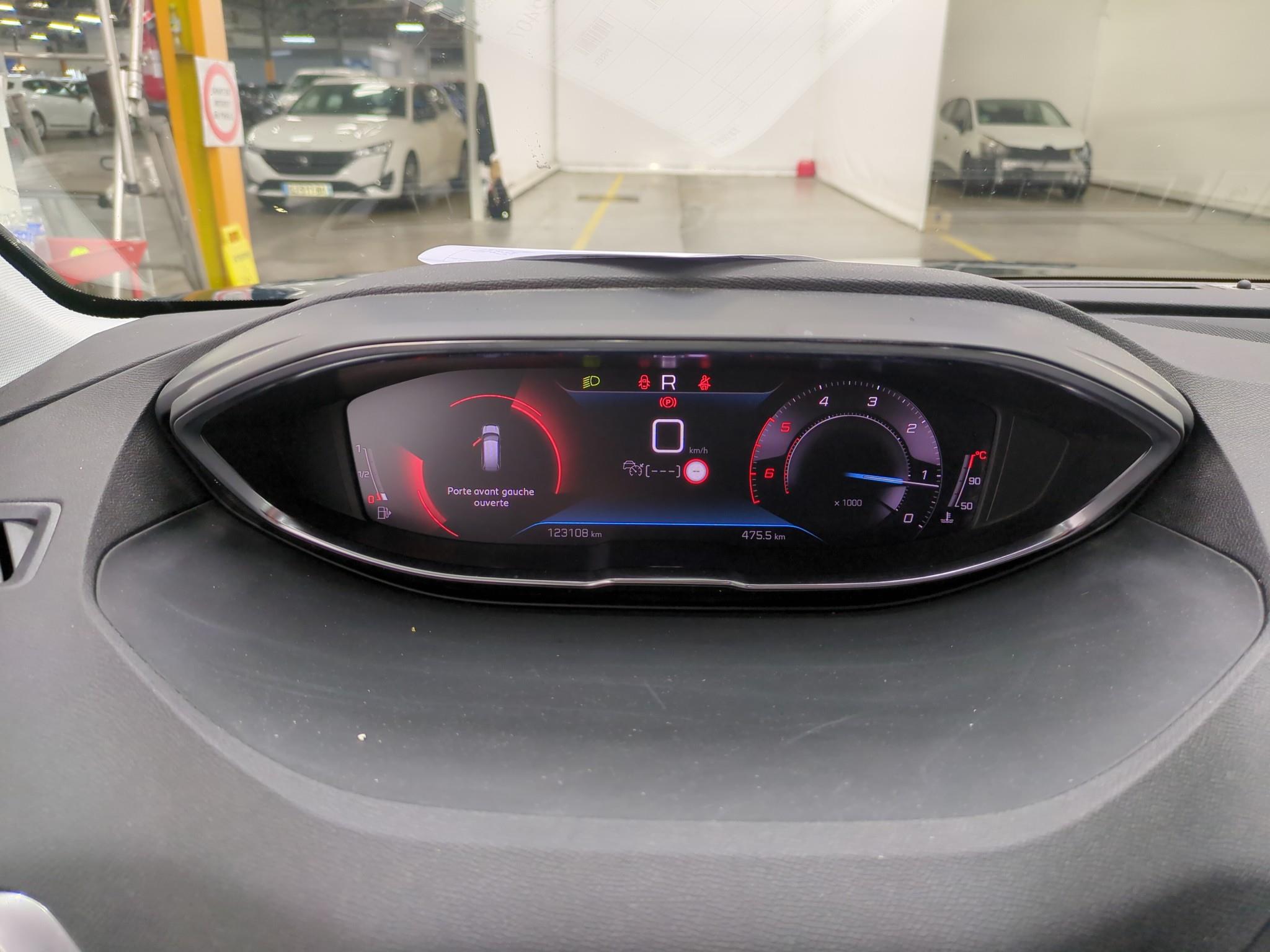 PEUGEOT 5008 BlueHDi 130ch S&S EAT8 Allure Pack 2022
