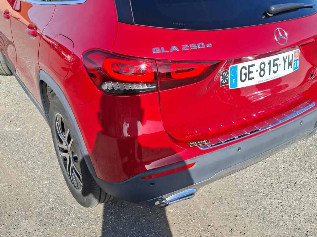 MERCEDES-BENZ MERCEDES GLA II 250 e 8G-DCT Progressive Line 2022