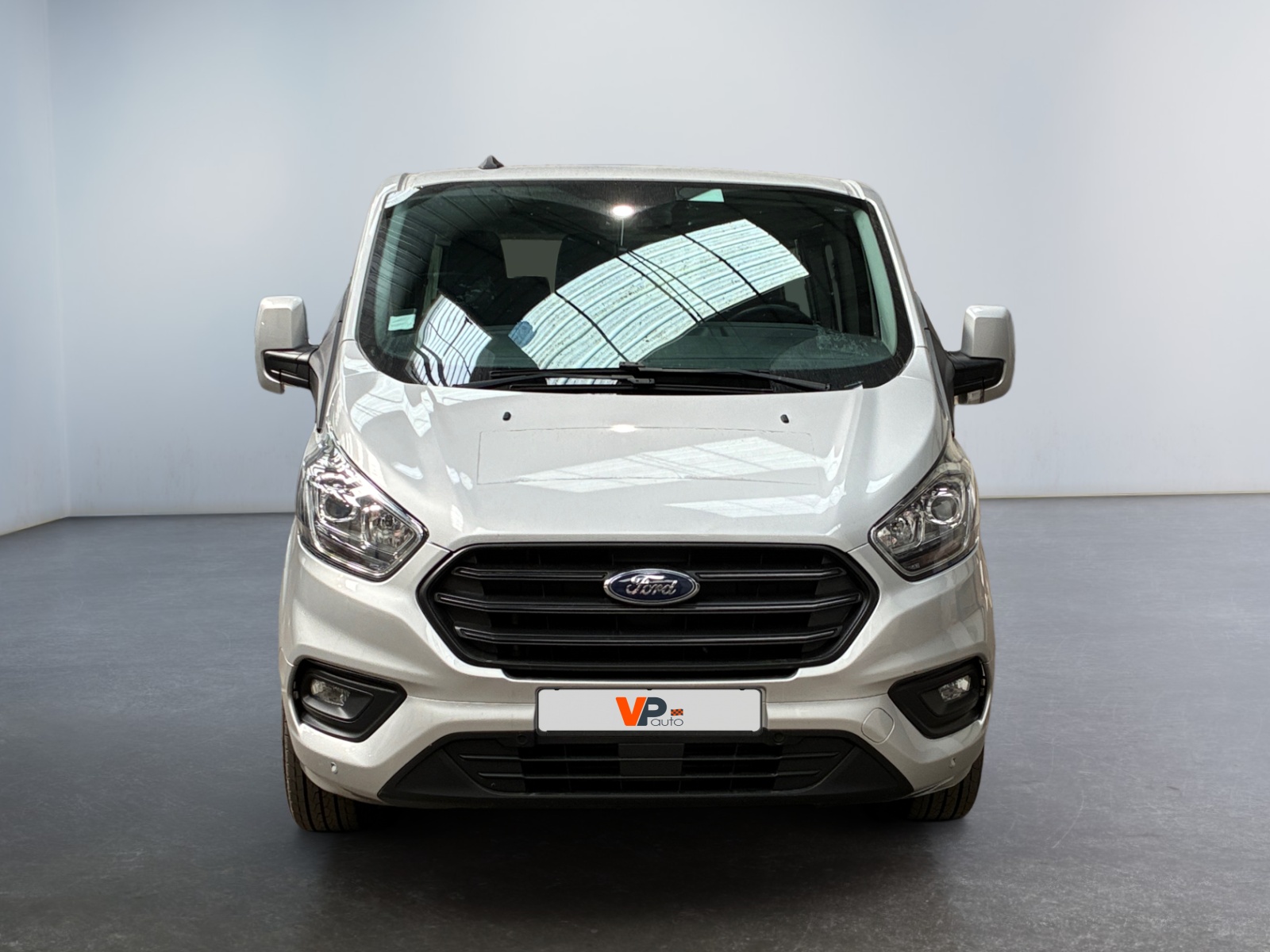 FORD Transit Custom Kombi 320 L2H1 2.0 EcoBlue 130 Trend Business 9pl 2023