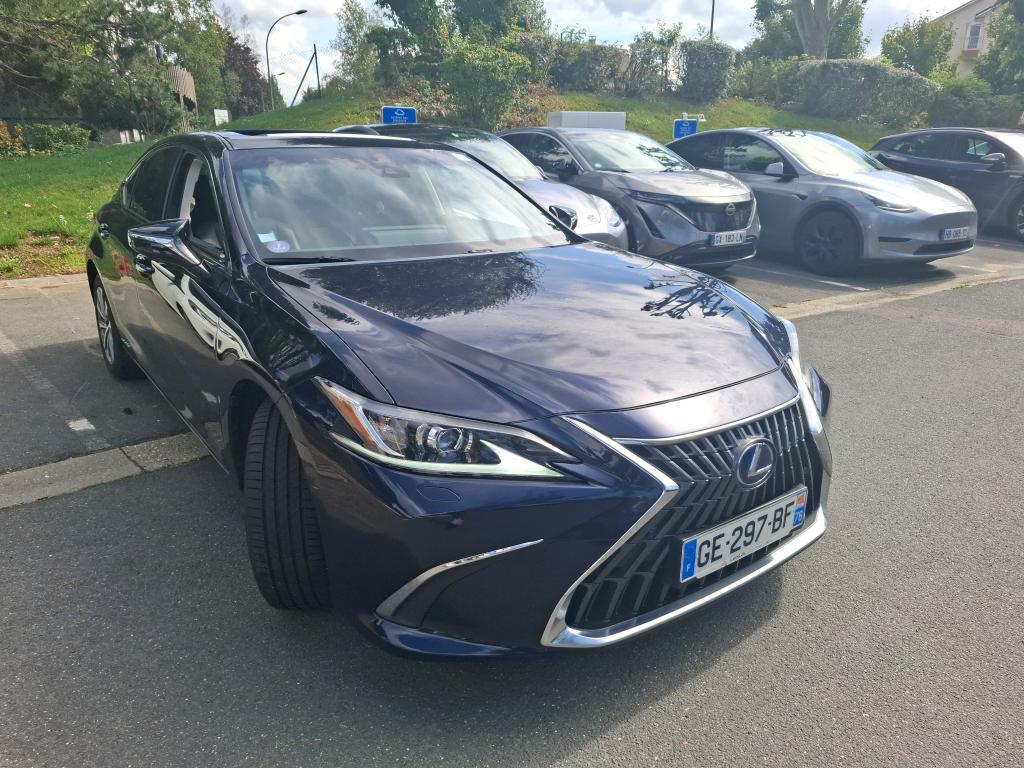 LEXUS  2022