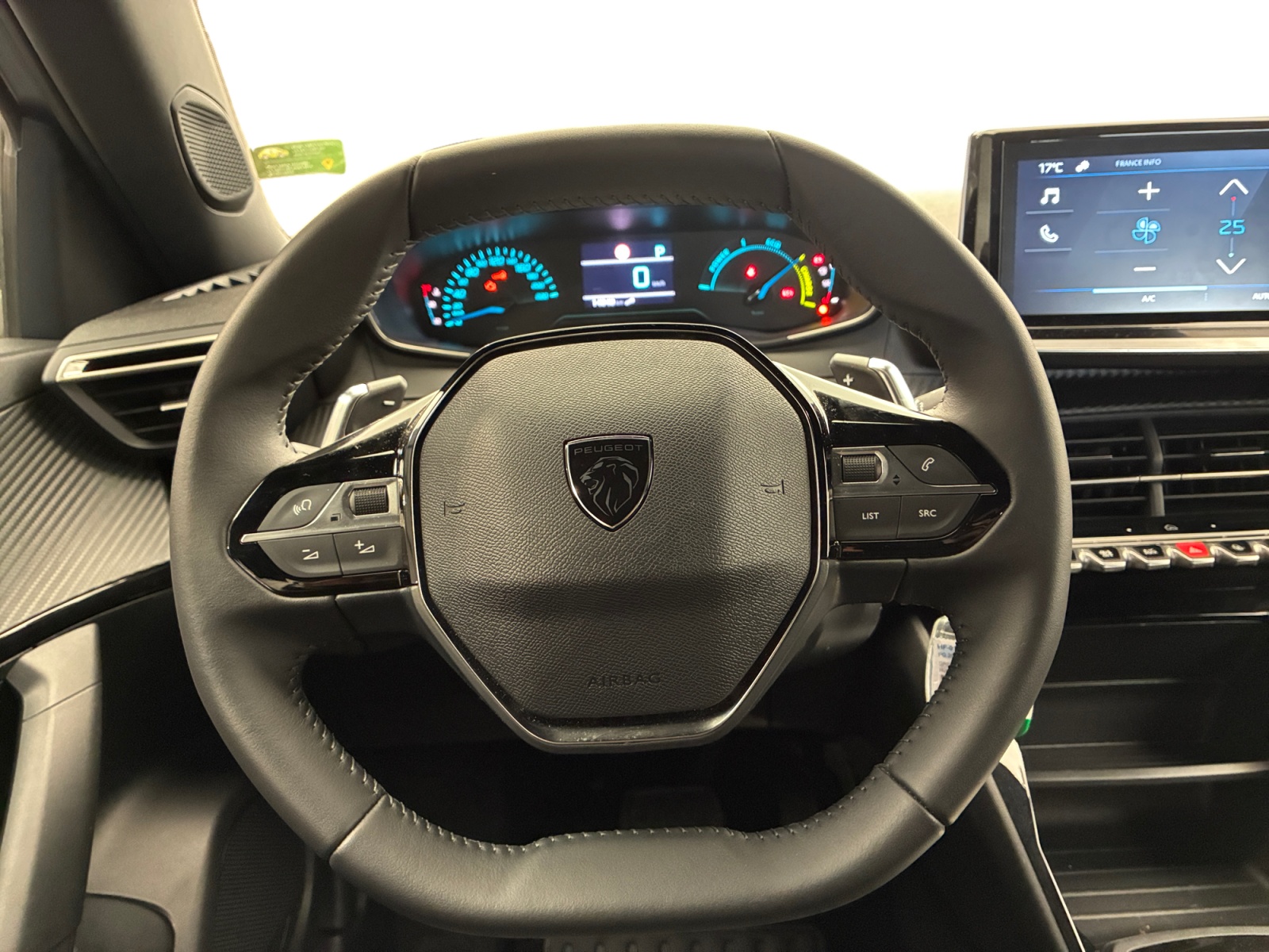 PEUGEOT 2008 Hybrid 145 ch e-DCS6 Style 2025